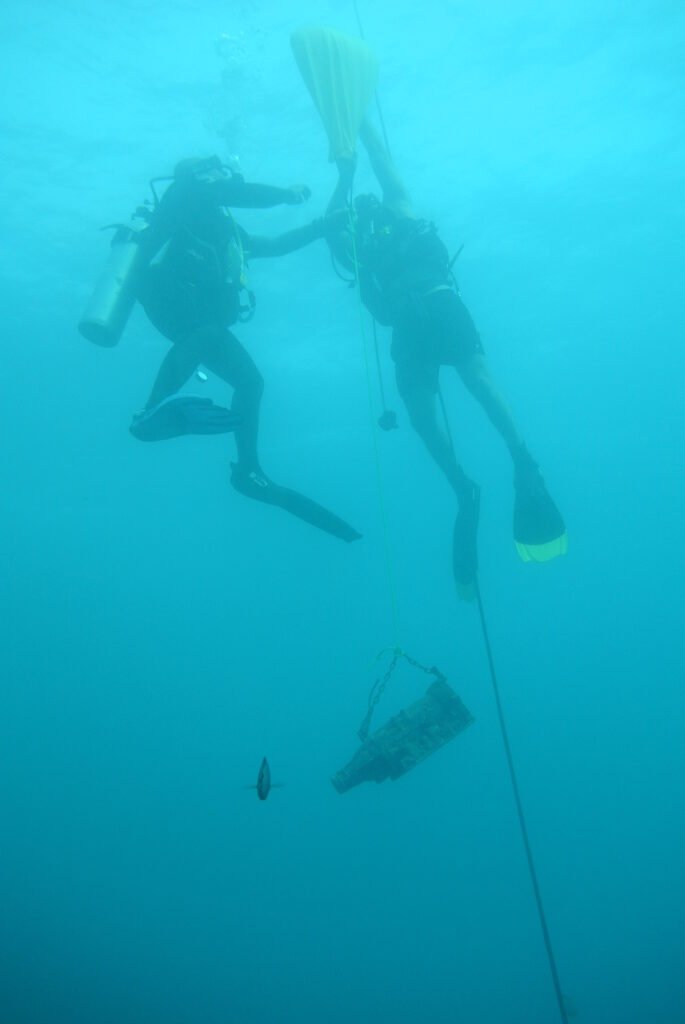 Indoor Storage in Tamworth: Give Your Dive Kit a Proper Home scuba lift bag training